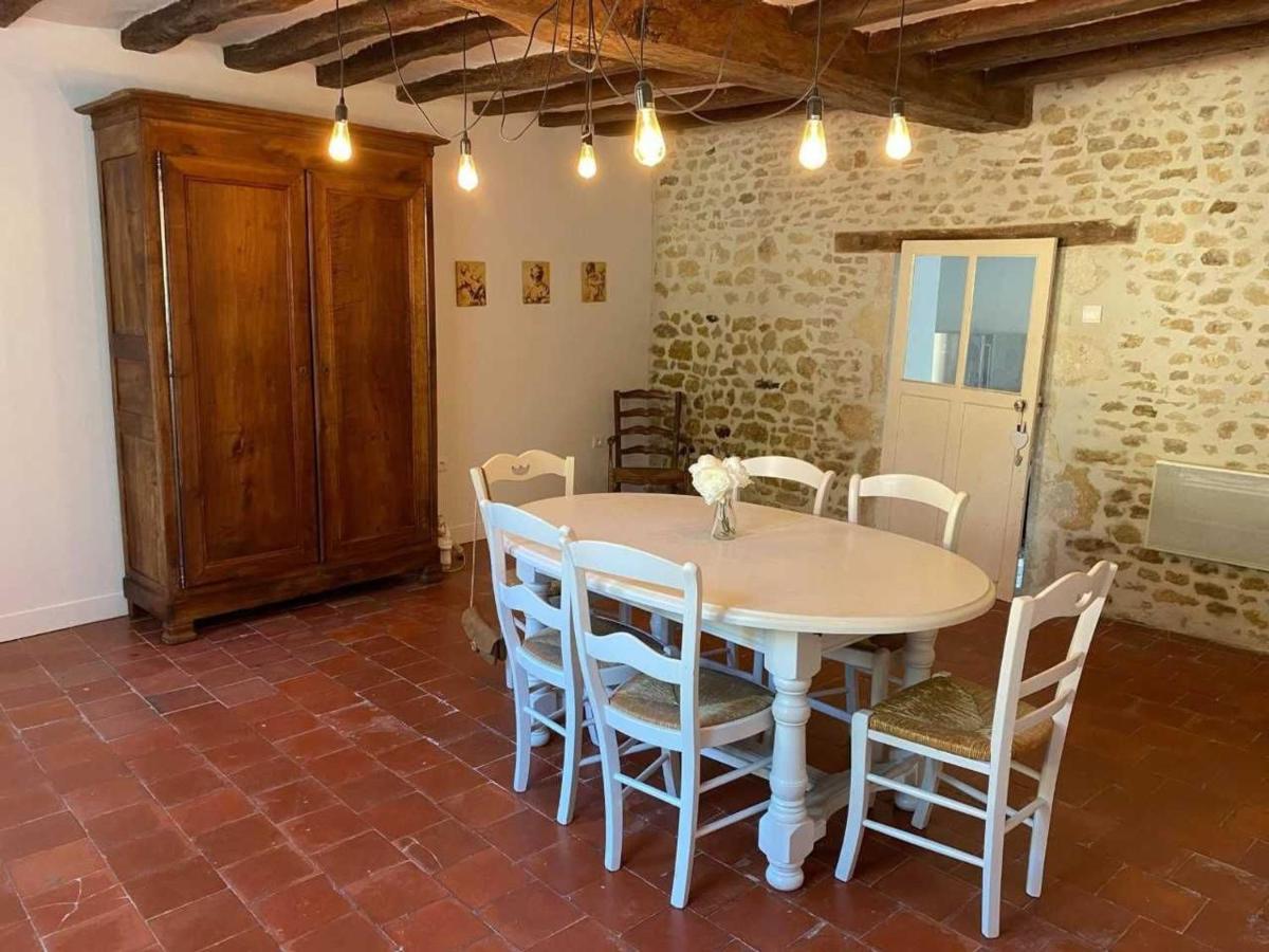 Maison De Village Avec Jardin, Parc Prive Et Box Fibre, Animaux Bienvenus, A 15 Min Du Mans - Fr-1-410-333 Mézières-sous-Lavardin Eksteriør bilde